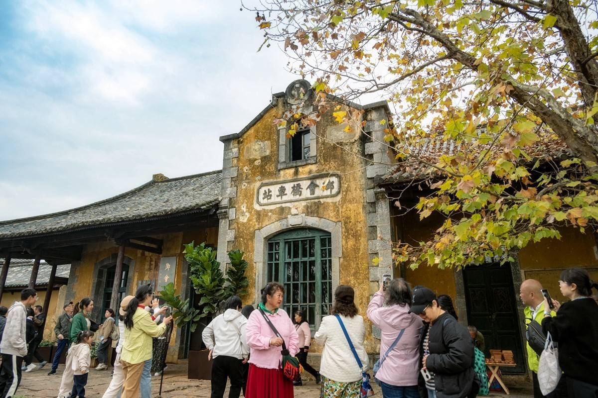 云南，建水县，小火车，坐上火车去团山。