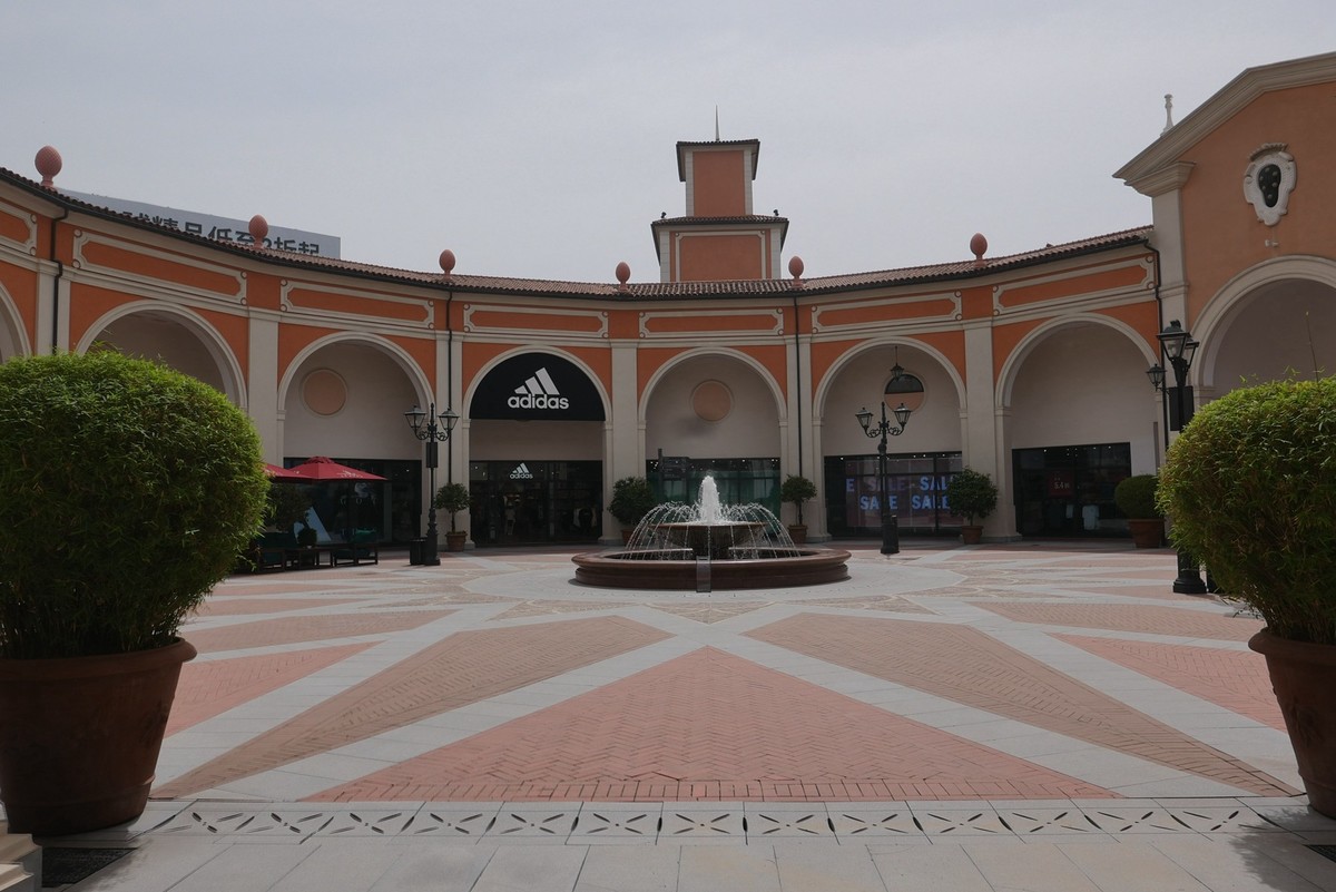 武汉映像----佛罗伦萨小镇掠影！（续一）