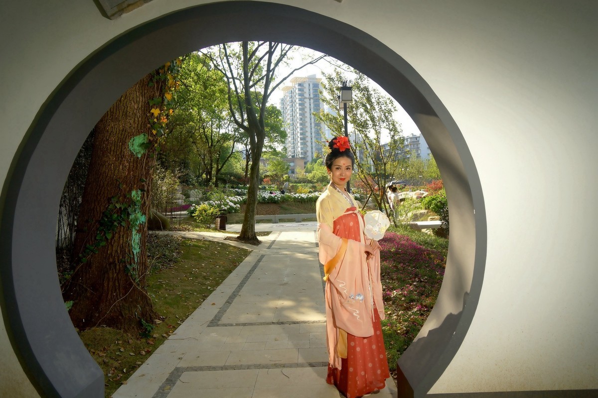 牡丹园的古装美女！