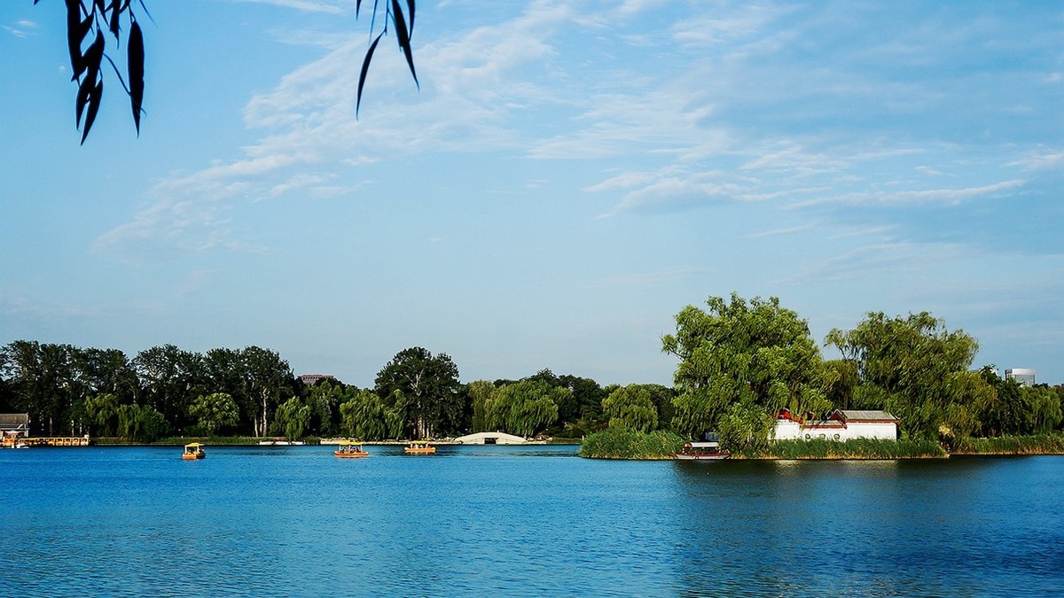 天高云淡圆明园福海