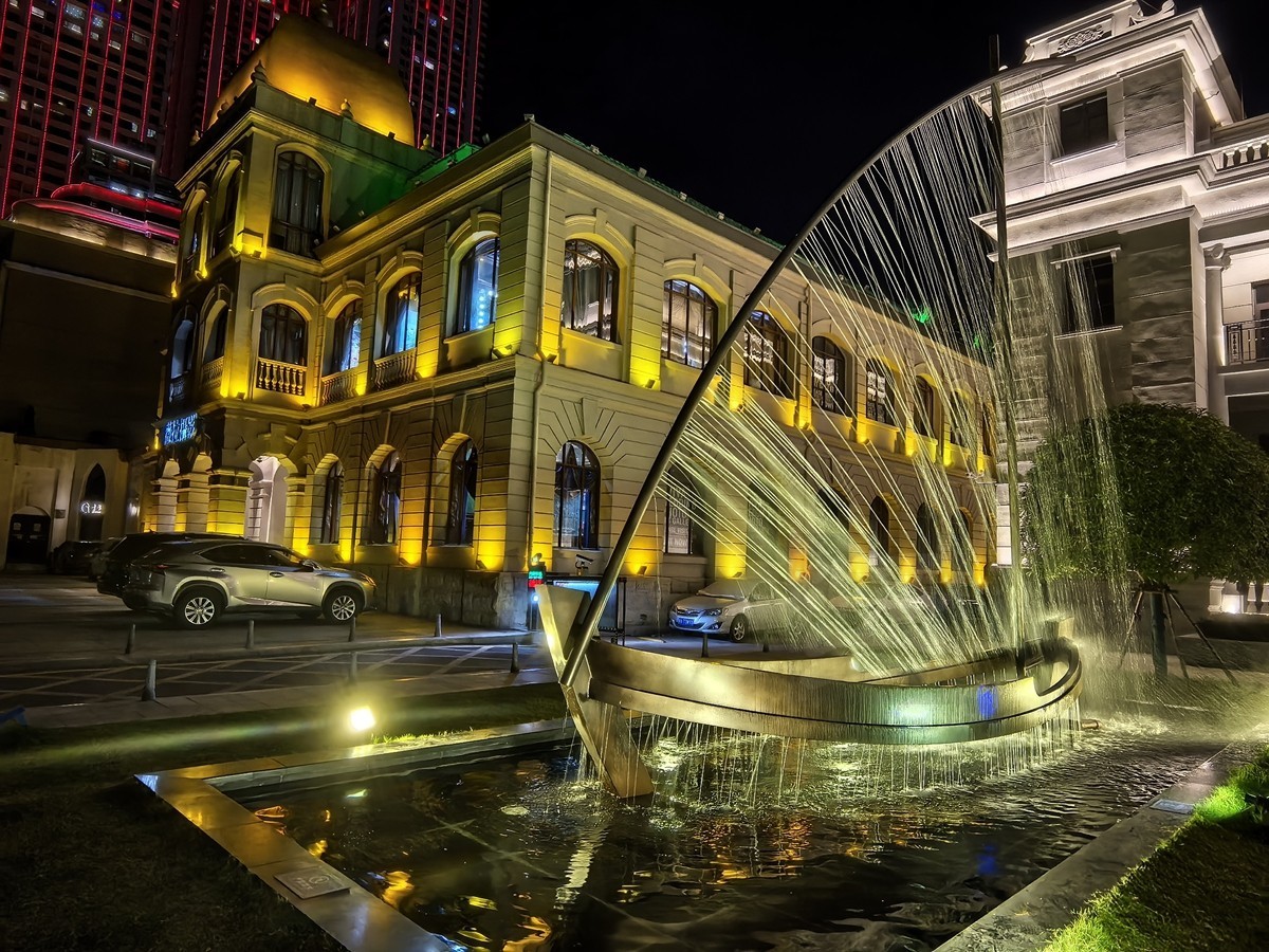 沿江大道夜景1（建筑）——武汉随笔