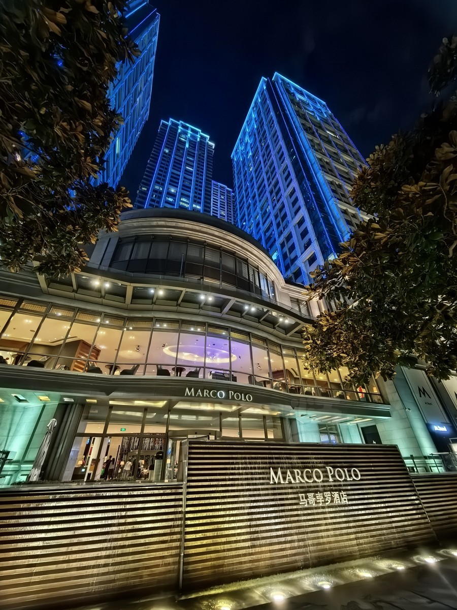 沿江大道夜景1（建筑）——武汉随笔