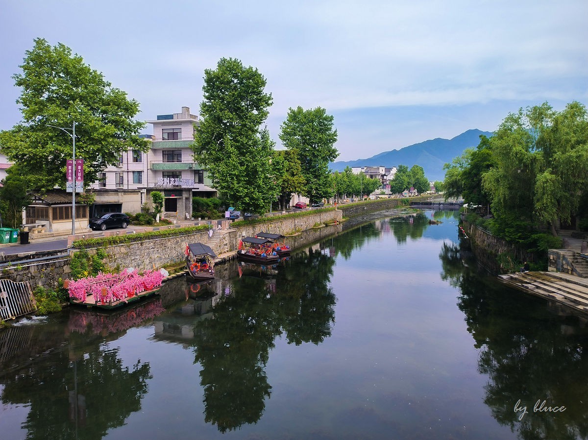 清晨的黟县古城