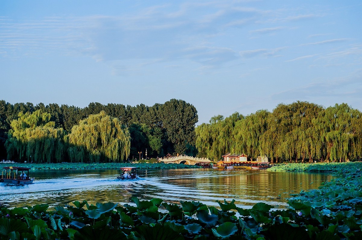 天高云淡圆明园福海
