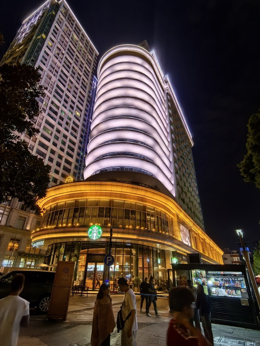 沿江大道夜景1（建筑）——武汉随笔