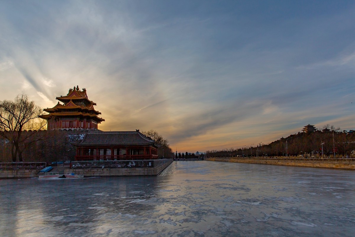 日晕（2022.2.6故宫角楼）