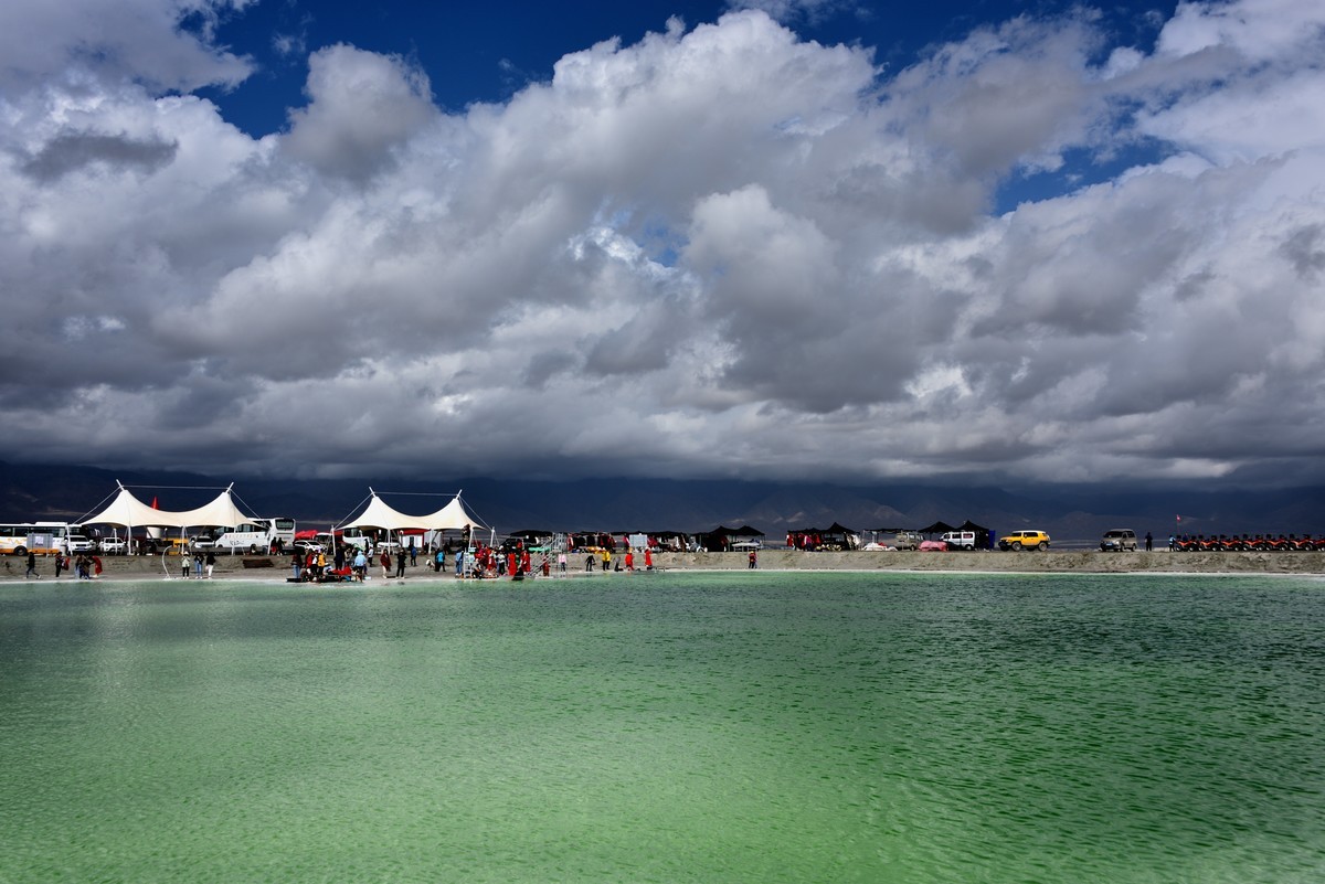 夏日青海甘肃大环线掠影——大茶旦翡翠盐湖【1】