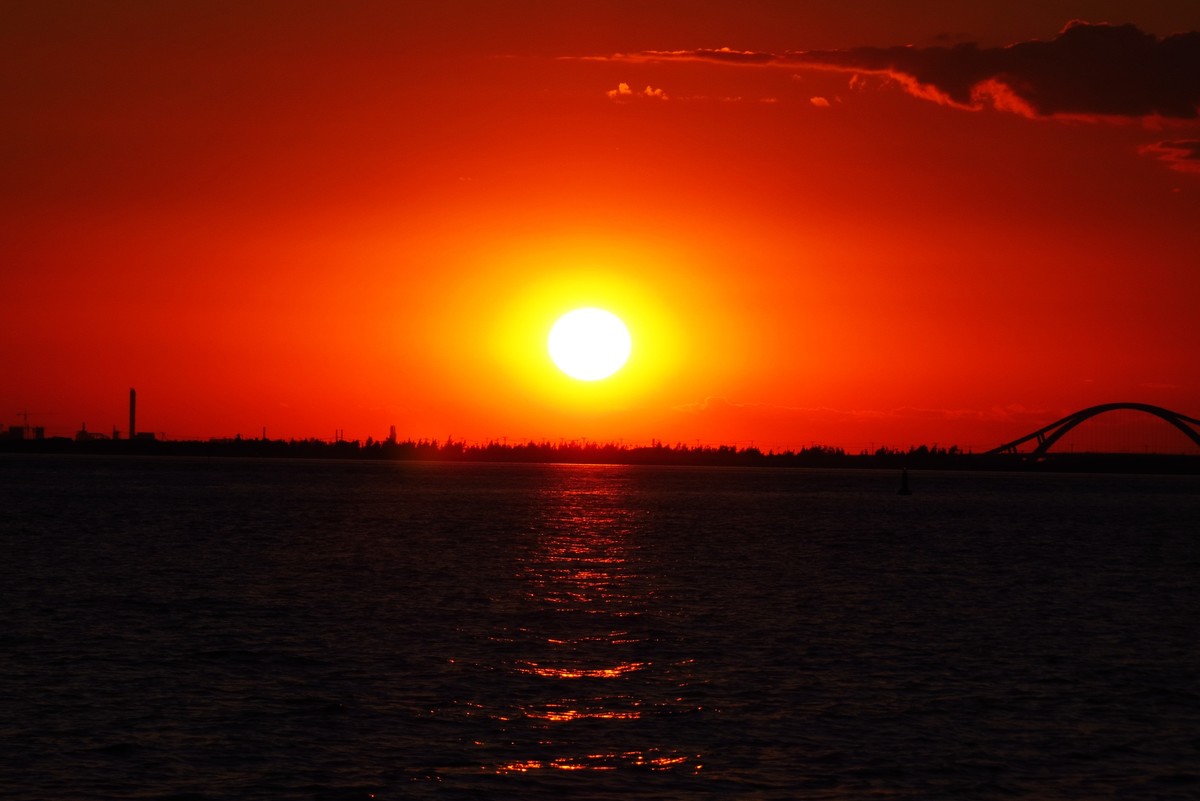 营口西海岸美丽的夕阳西下