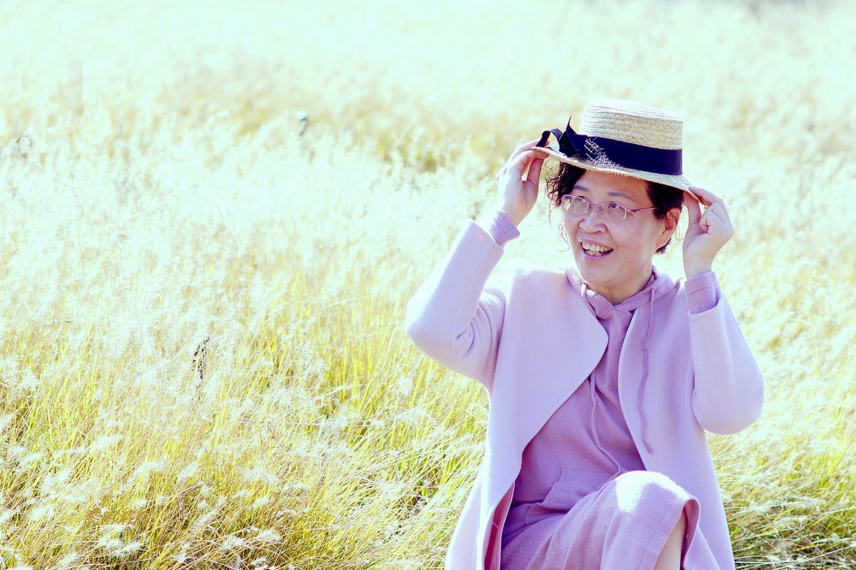 狗尾巴草地上—1