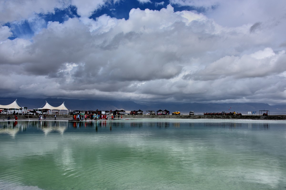 夏日青海甘肃大环线掠影——大茶旦翡翠盐湖【1】