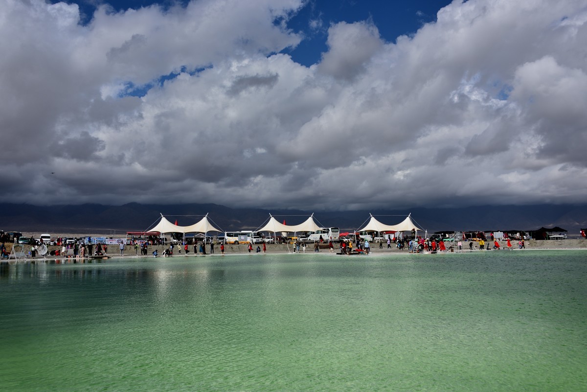 夏日青海甘肃大环线掠影——大茶旦翡翠盐湖【1】
