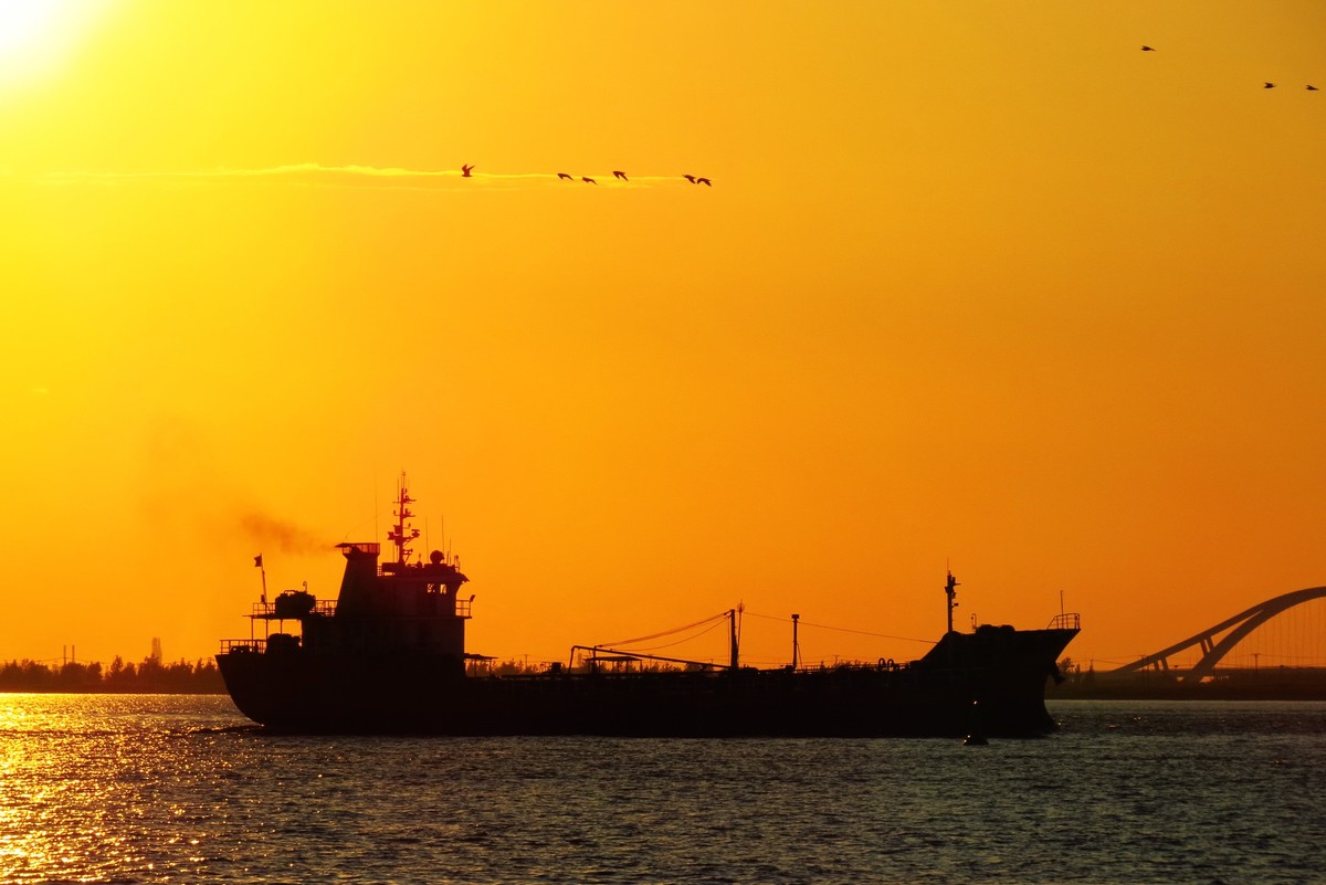 营口西海岸美丽的夕阳西下