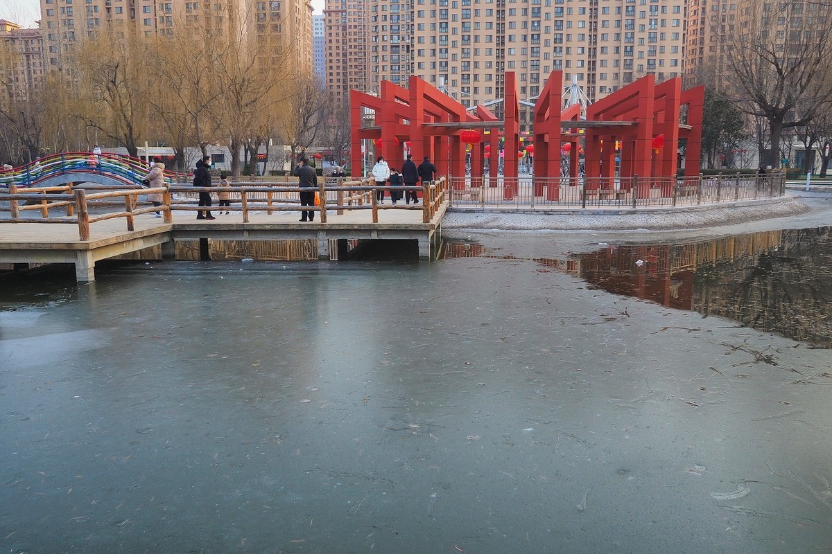 寒冬里的绿洲公园