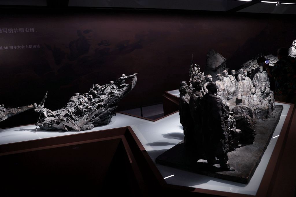 塔高水长---弘扬长征精神，延安精神美术作品展