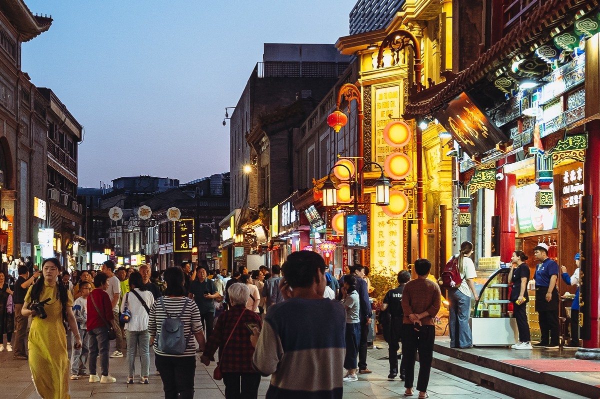 前门之夜（二）