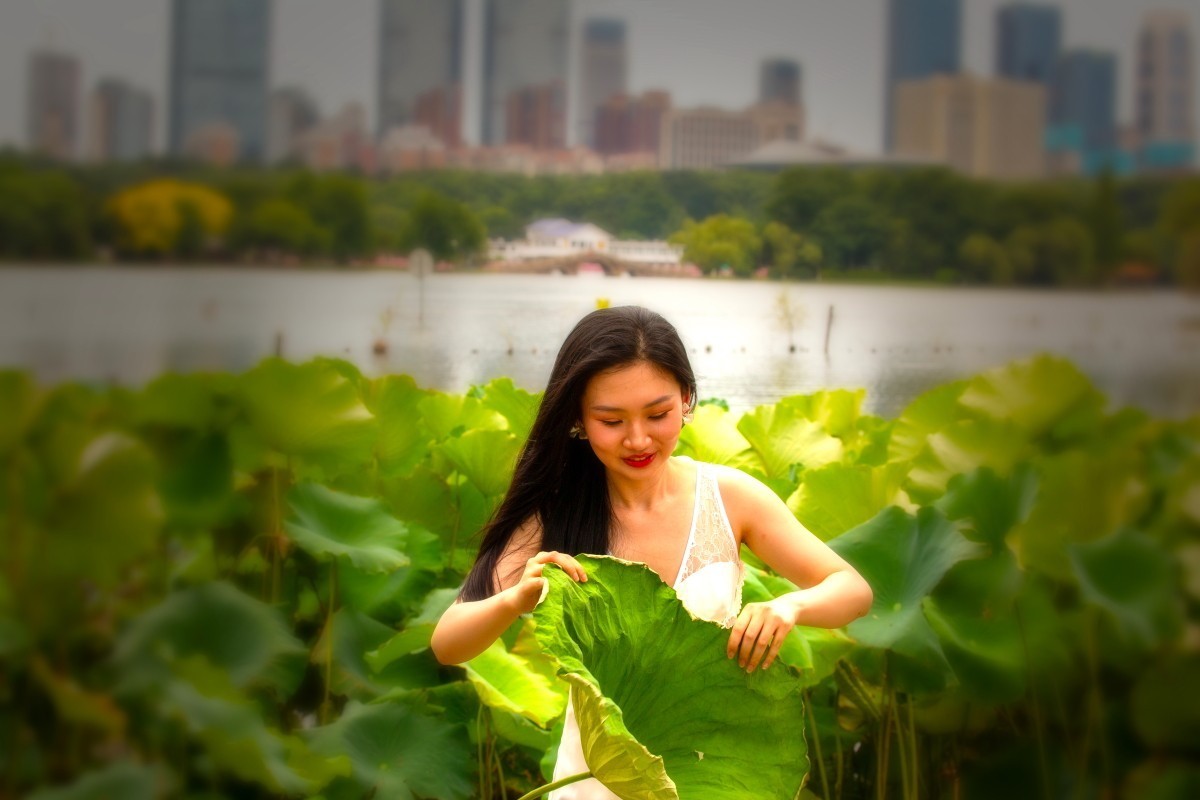 荷花池旁抓拍 5