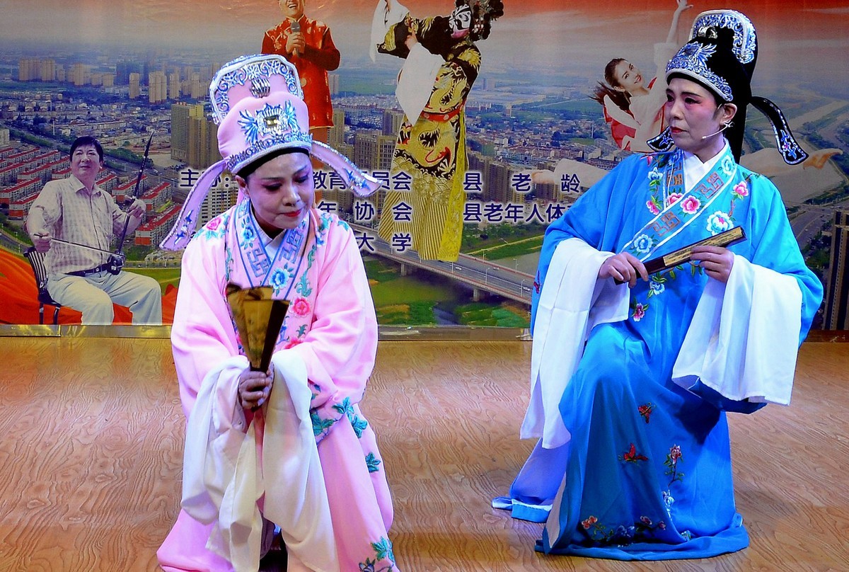 老年大学汇演剧照/庐剧18里相送