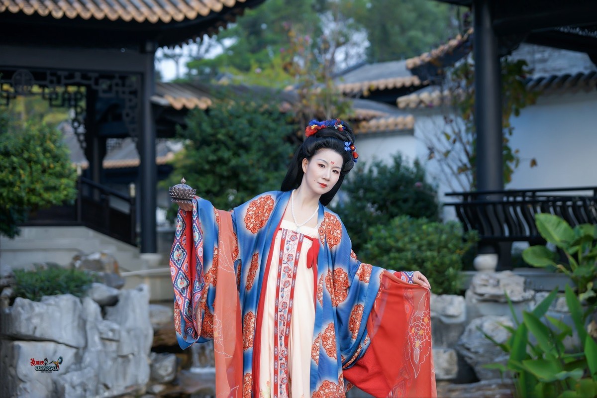 【国风古韵美女】---婉灵