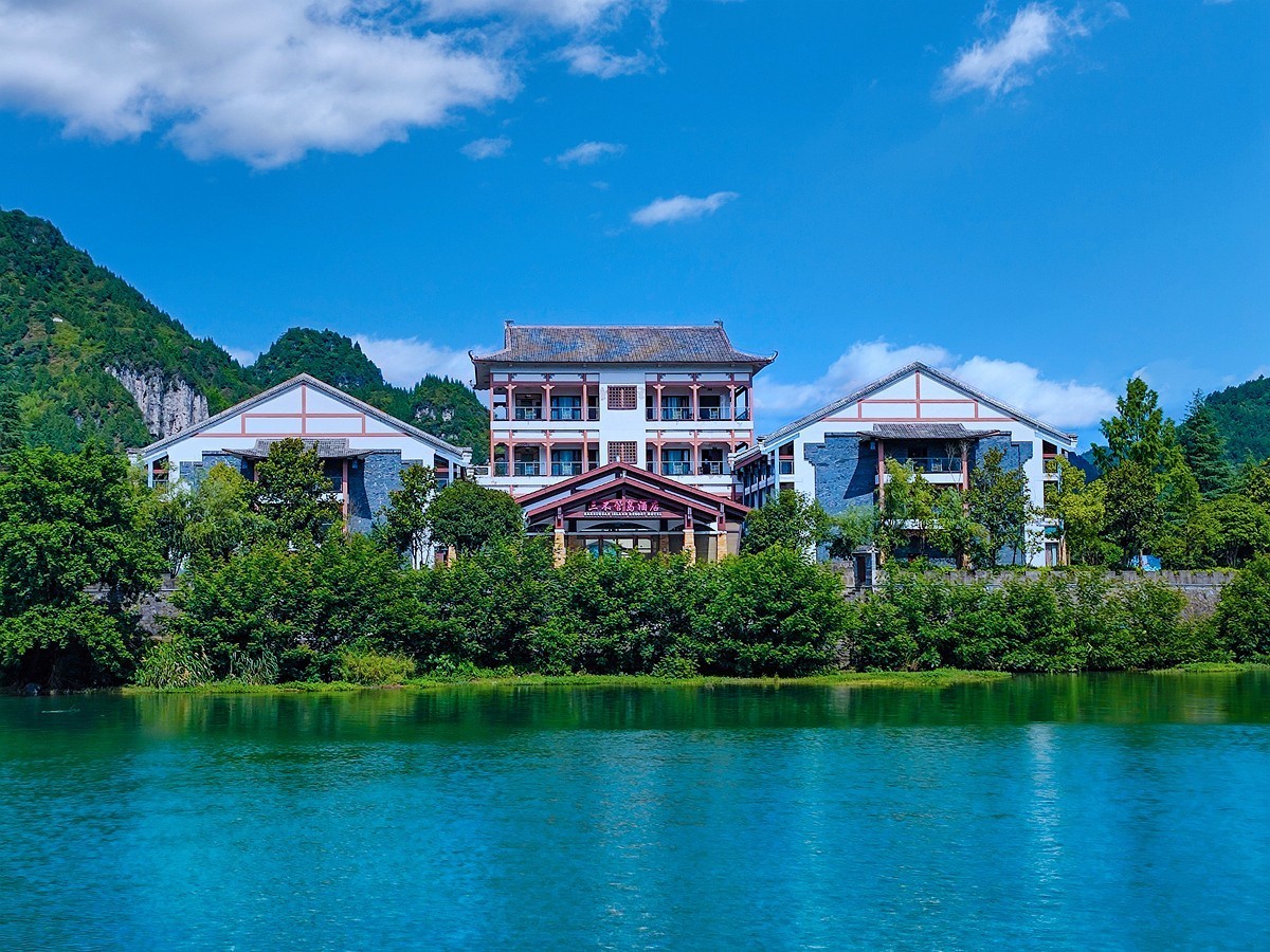 蜀滇黔渝鄂骑游随拍15——一脚踏三省视角之一