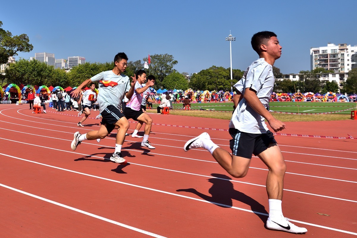 附中学生田径运动会3