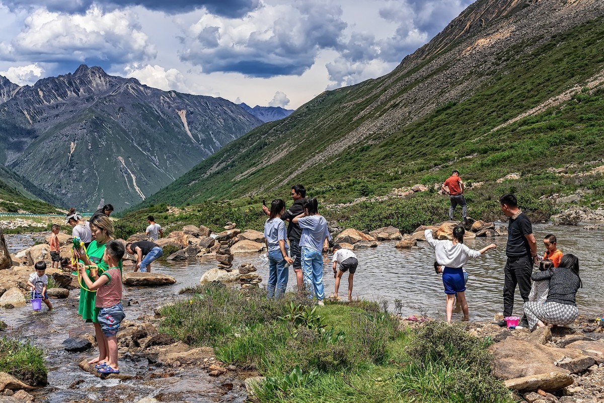 折多山 · 红海子