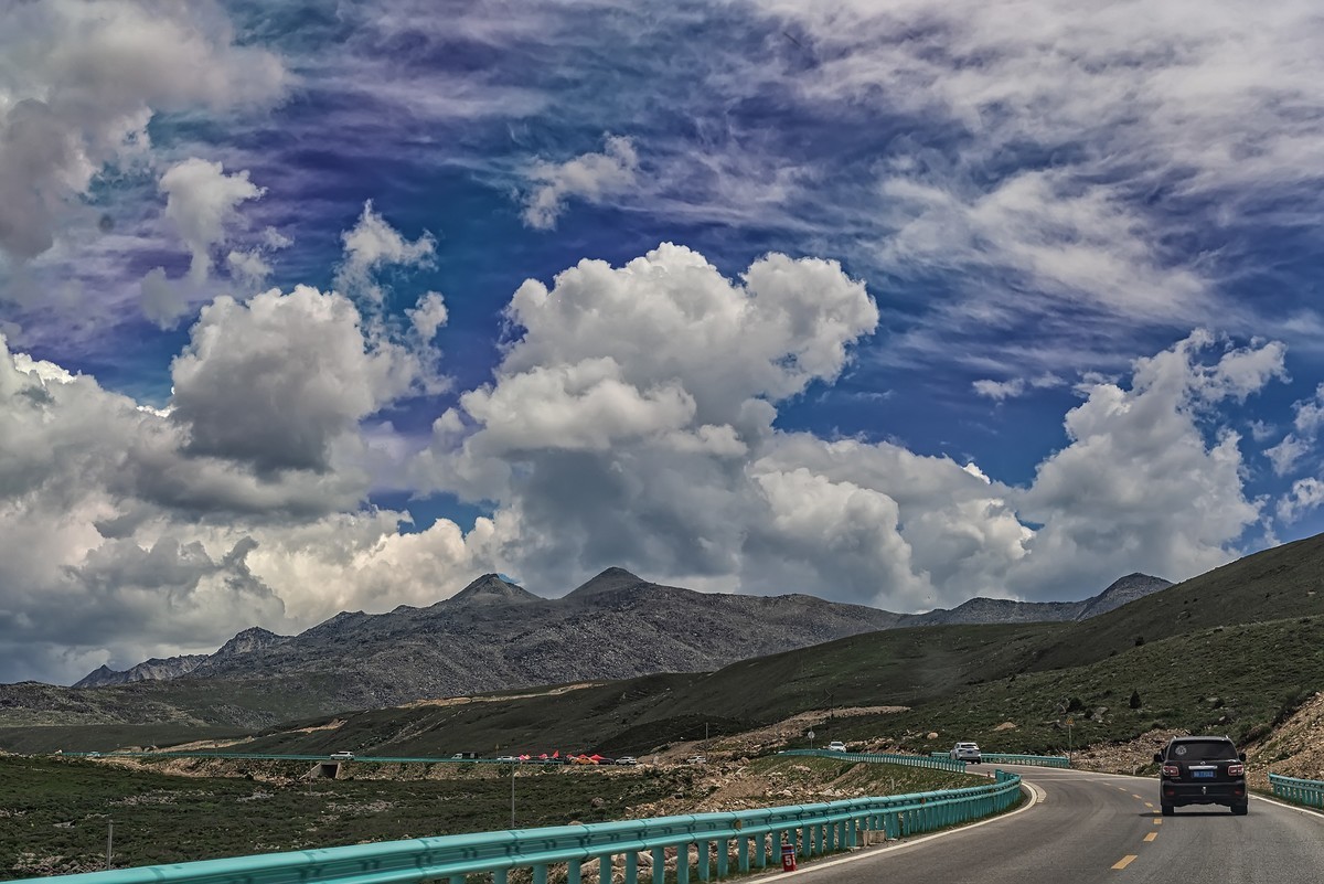 折多山 · 红海子