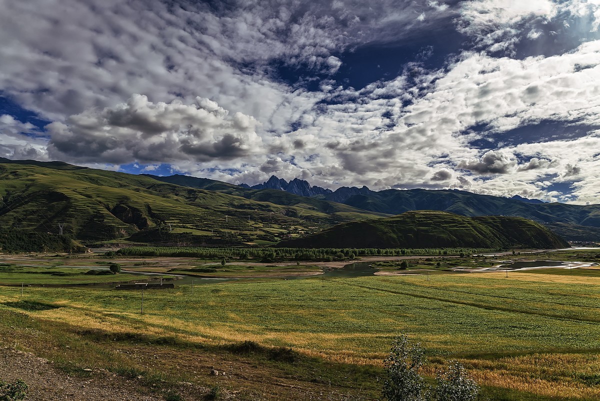 2022.07.川西避暑行 之 走进甘孜县