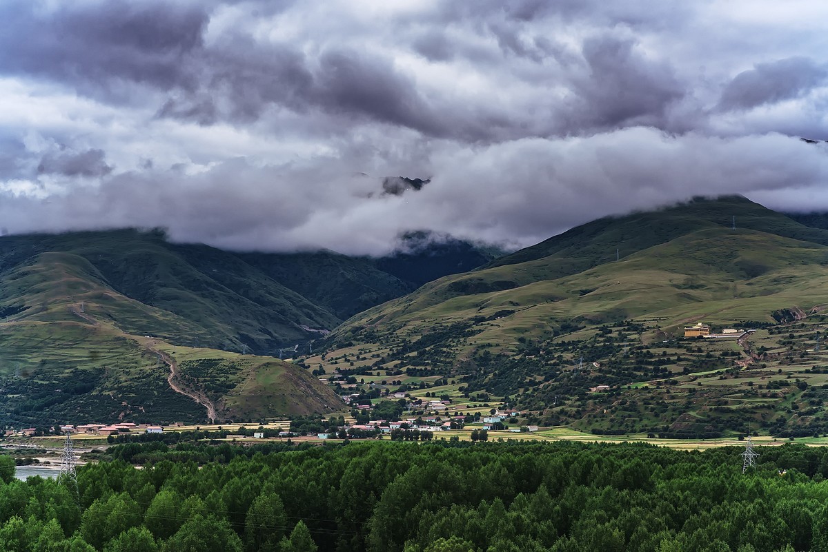 2022.07.川西避暑行 之 走进甘孜县