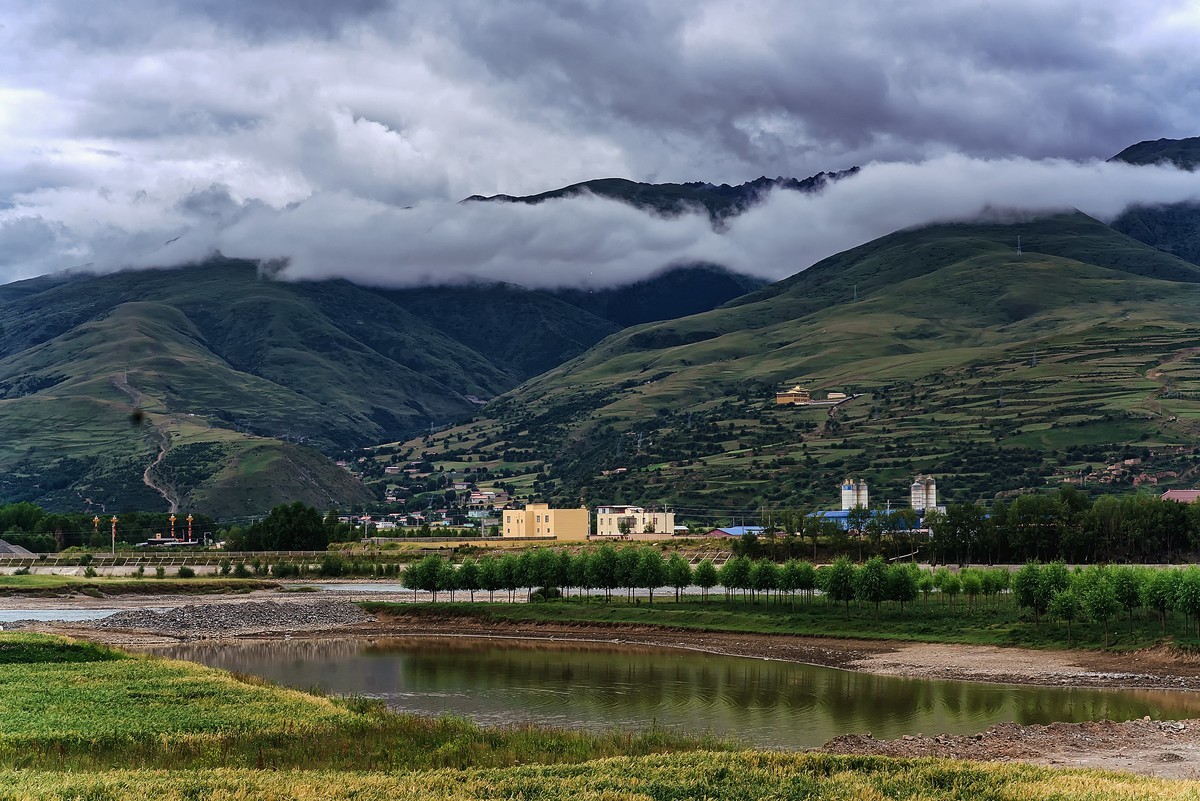 2022.07.川西避暑行 之 走进甘孜县