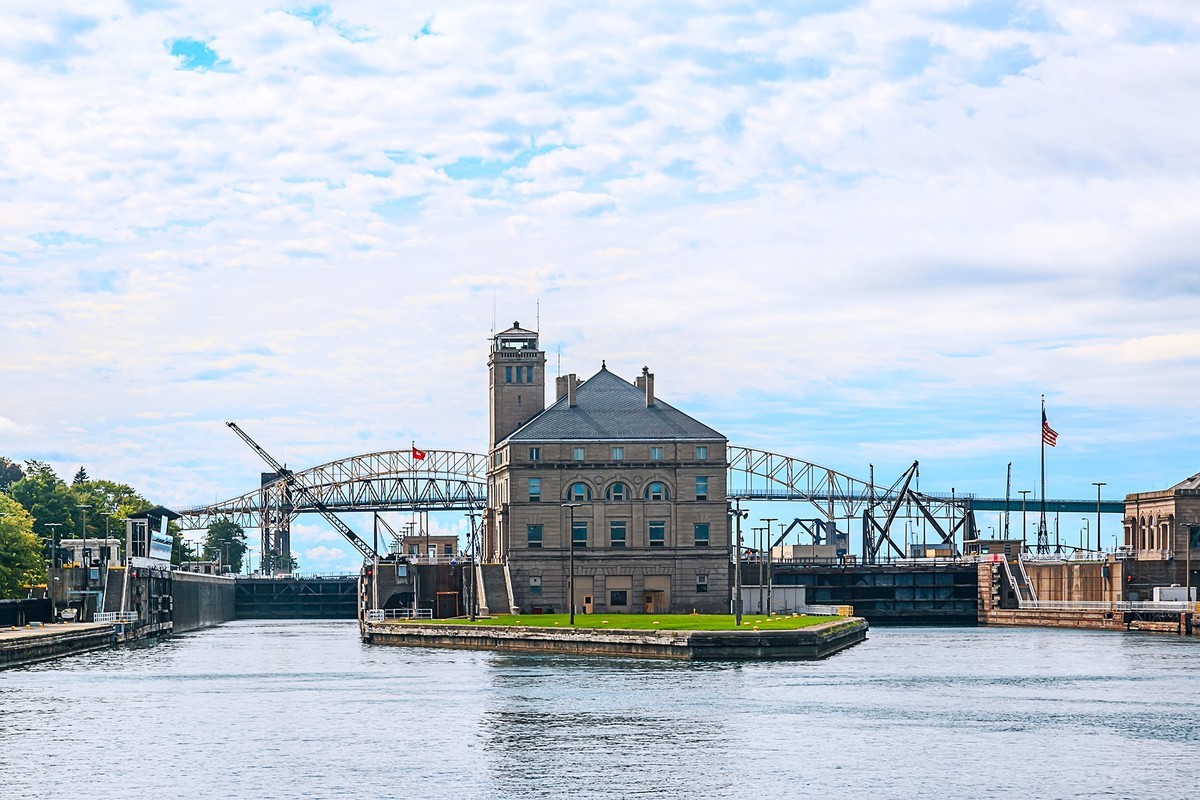 加拿大、美国游记（113）：（美）密歇根州 · 苏圣玛丽镇 · 边境游船