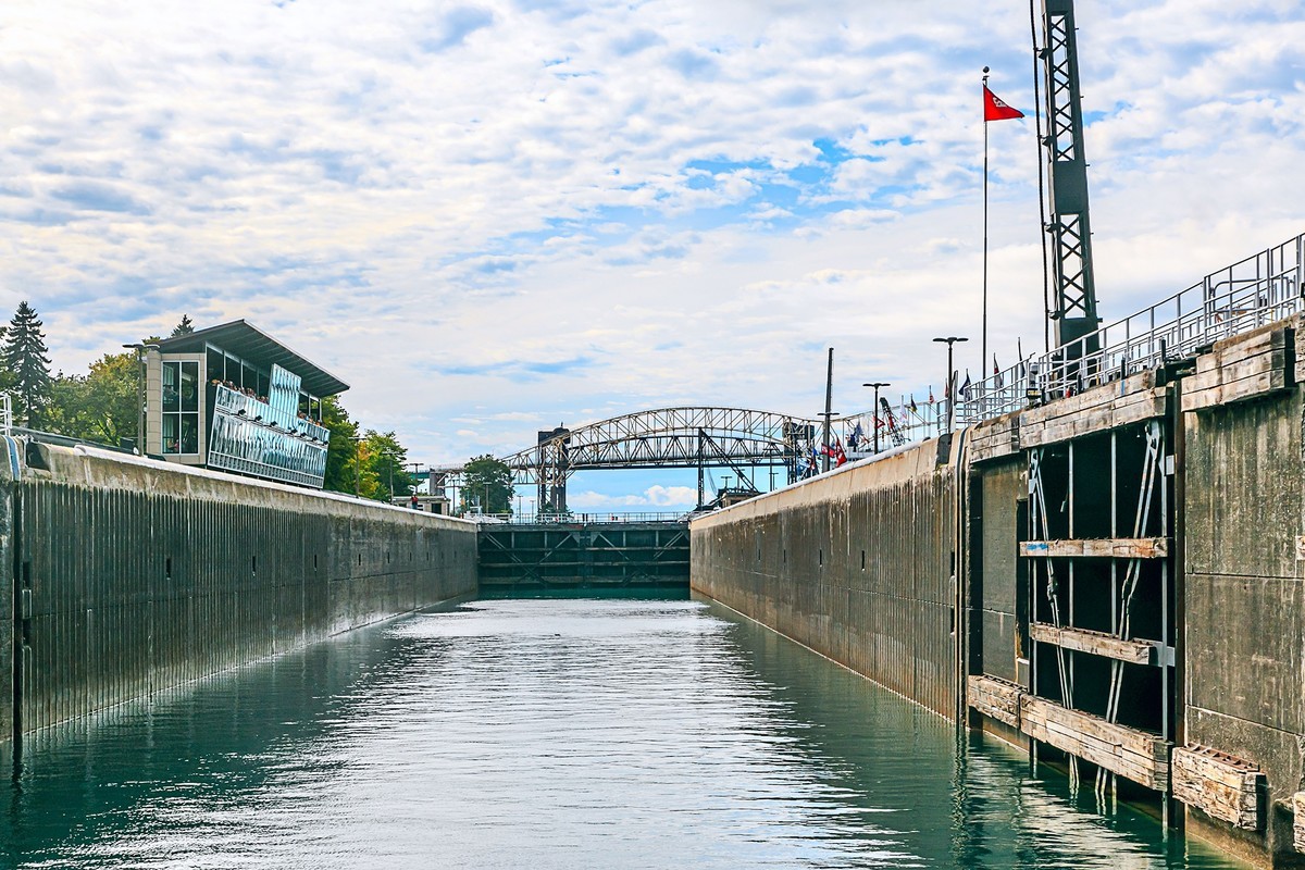 加拿大、美国游记（113）：（美）密歇根州 · 苏圣玛丽镇 · 边境游船