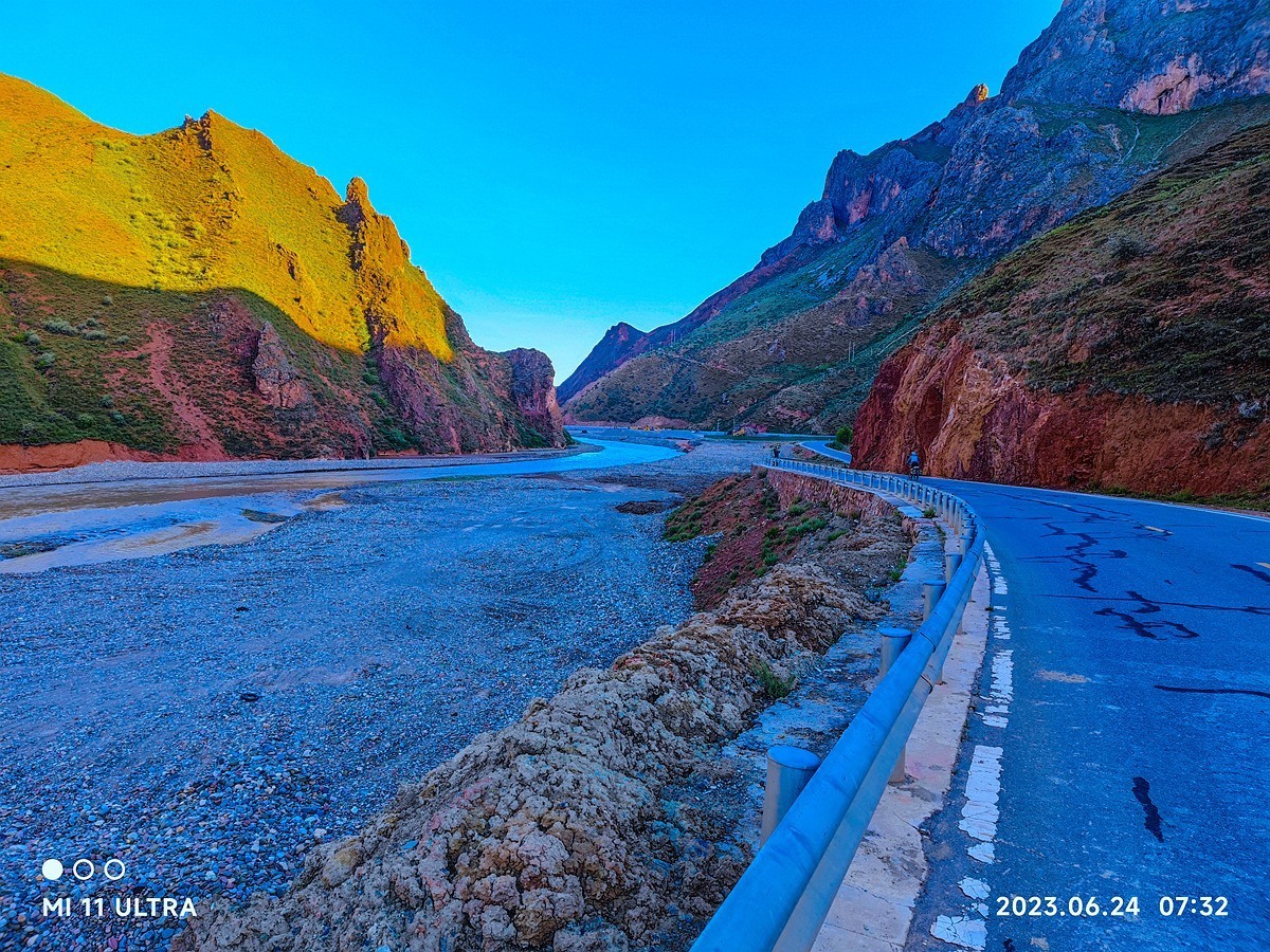 上海～成都～拉萨骑游随拍（86）尺犊镇途中视角