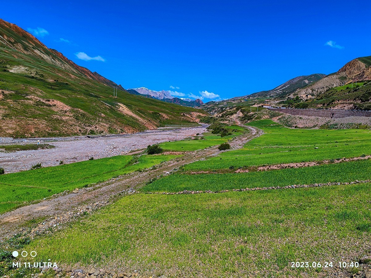 上海～成都～拉萨骑游随拍（86）尺犊镇途中视角