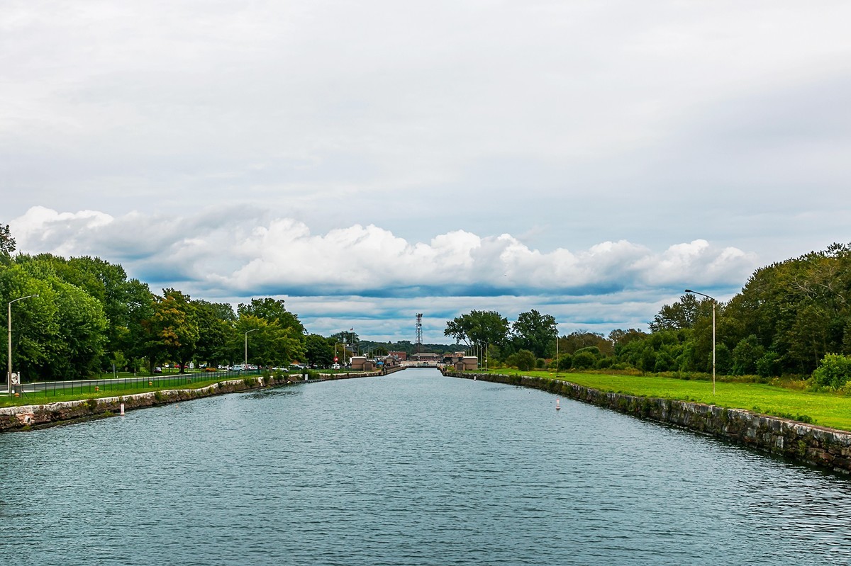 加拿大、美国游记（113）：（美）密歇根州 · 苏圣玛丽镇 · 边境游船