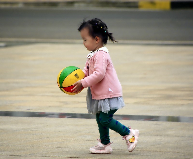 515【寿星老海南游摄纪实】夜拍广埸儿童！