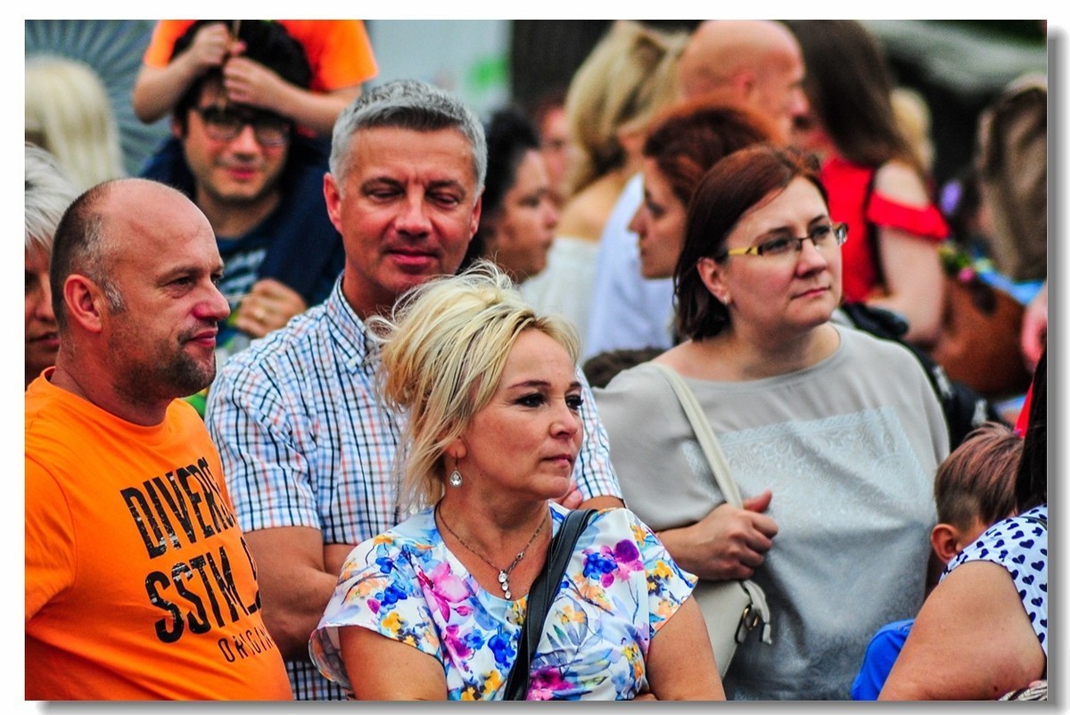 人在波兰老城（华沙）