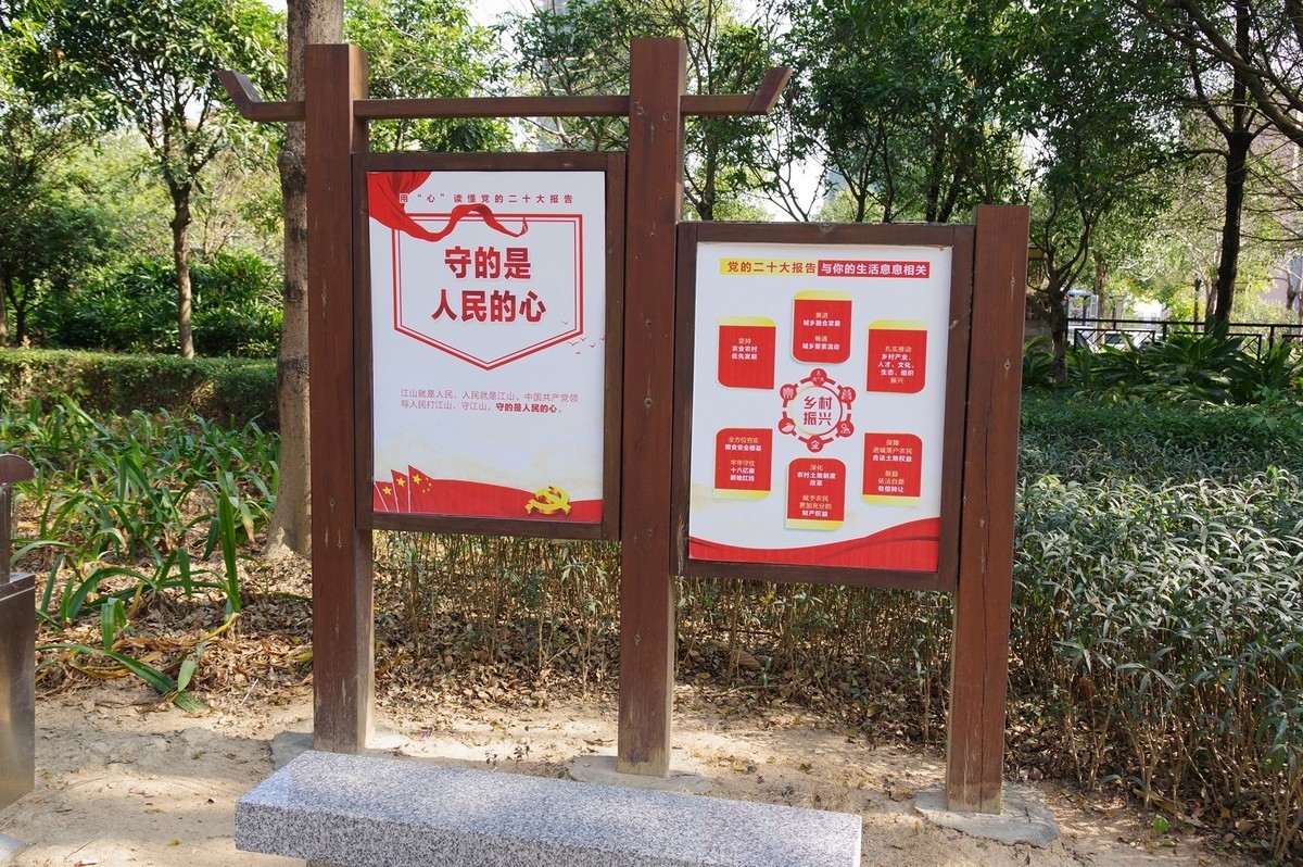 宾得KP单反相机+DA16-85mm f/3.5-5.6ED DC WR镜头