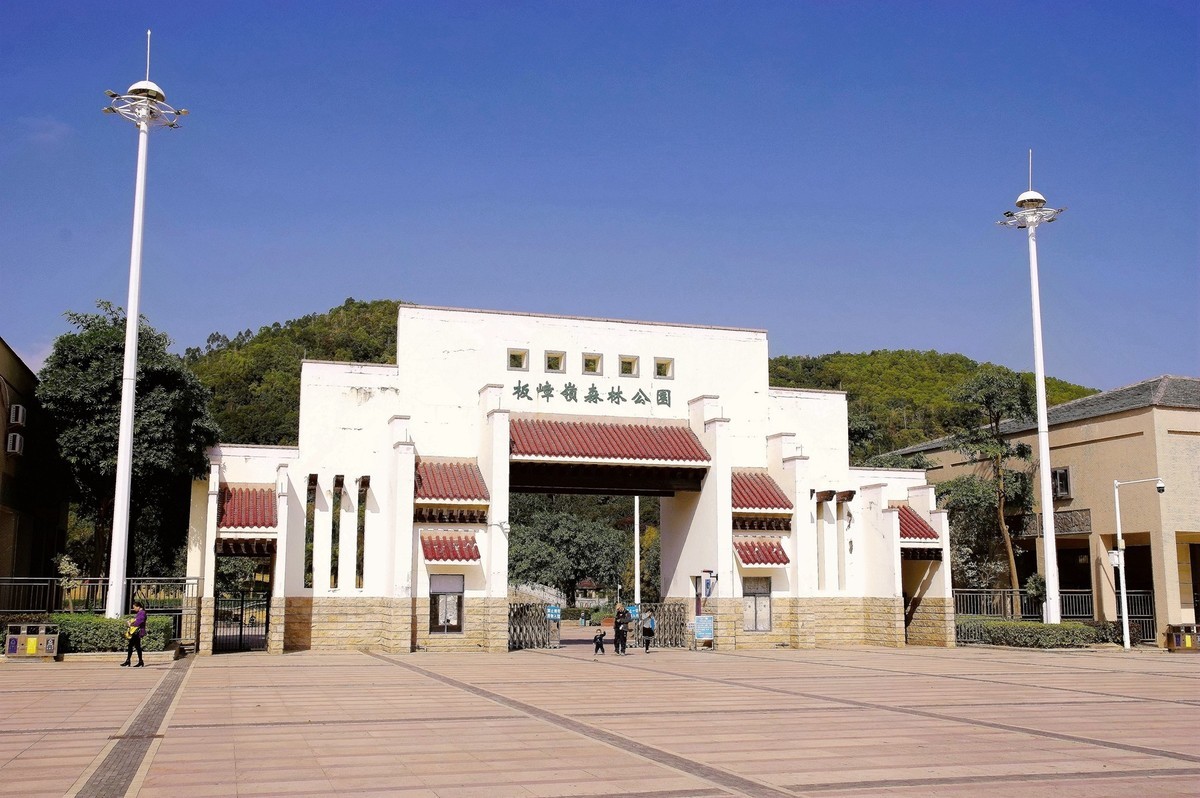 宾得KP单反相机+DA16-85mm f/3.5-5.6ED DC WR镜头