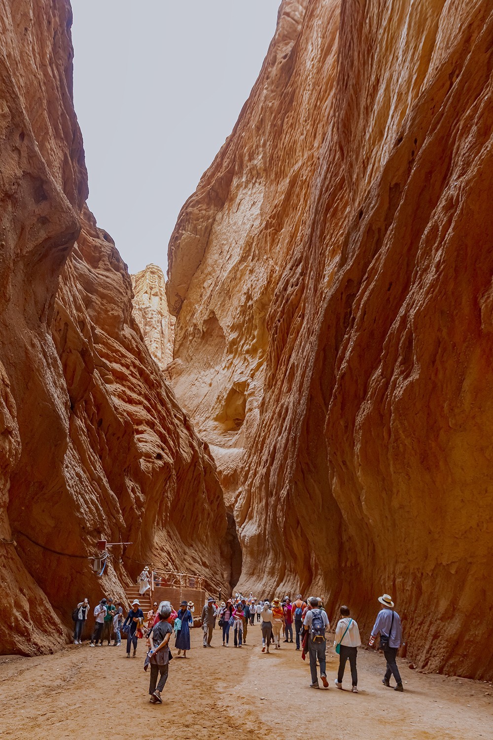 旅游记录 ：新疆 · 穿越独库公路 · 第三天 · 库车 · 天山神秘大峡谷