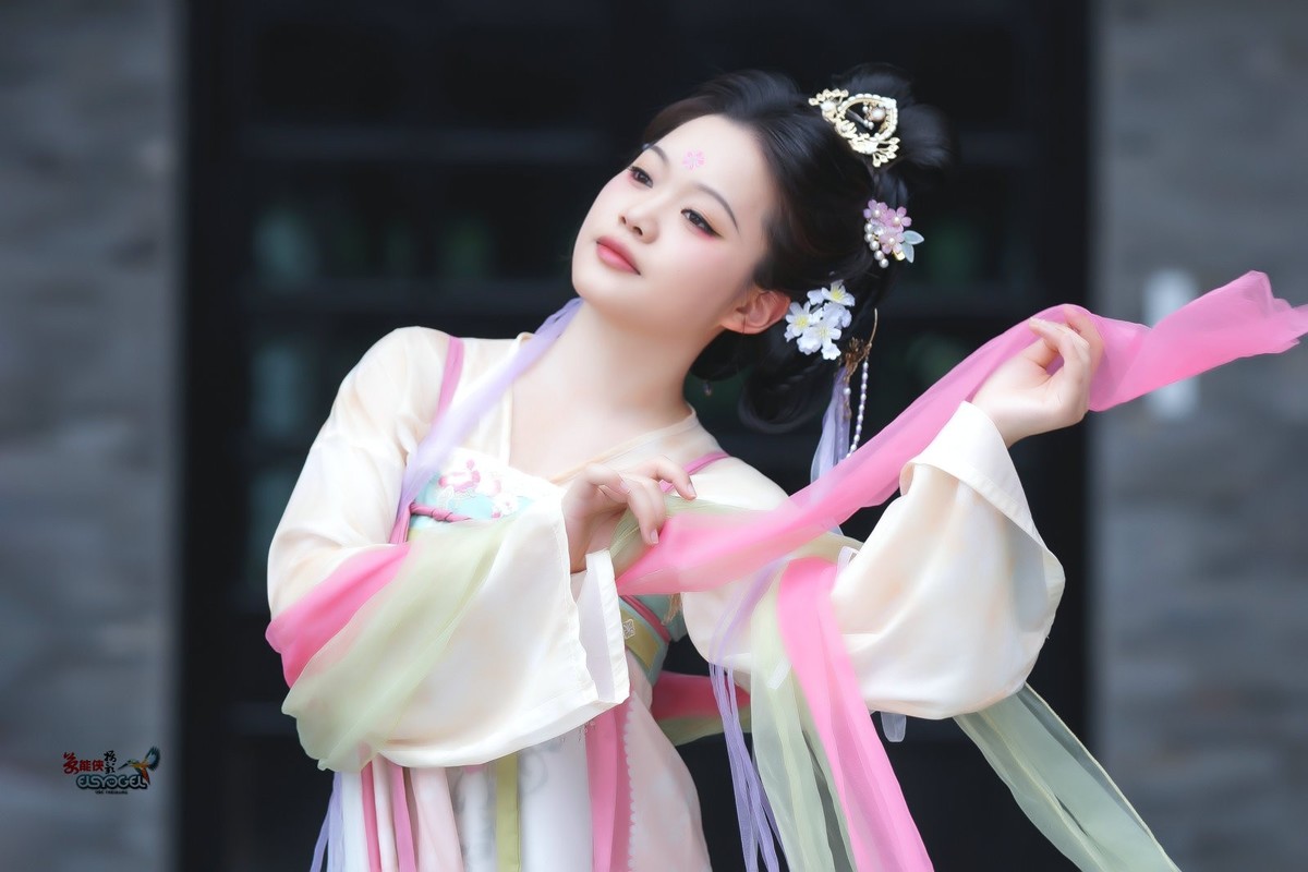 【小唐风少女】---小越