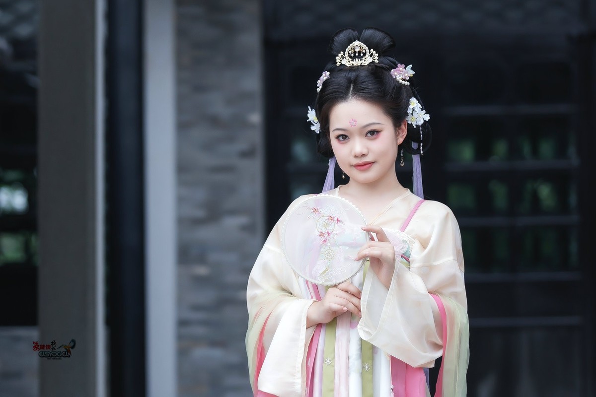 【小唐风少女】---小越