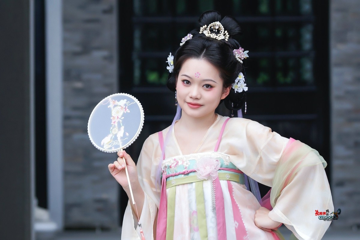 【小唐风少女】---小越