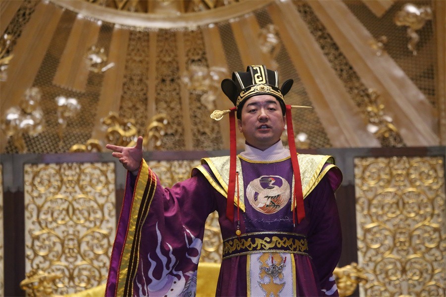 阳春三月下洛阳明堂偶遇武媚娘