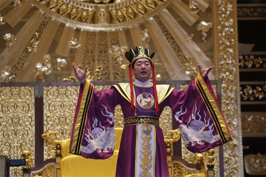 阳春三月下洛阳明堂偶遇武媚娘