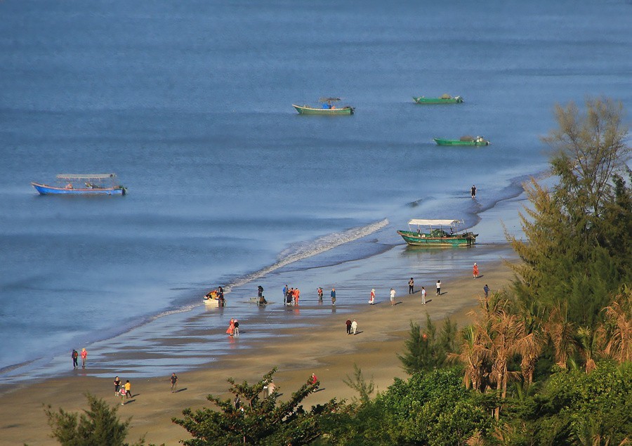《不老松：忆海南游记！》（22）三亚海滨美景！