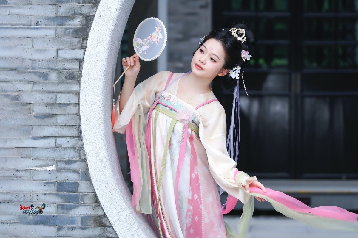 【小唐风少女】---小越