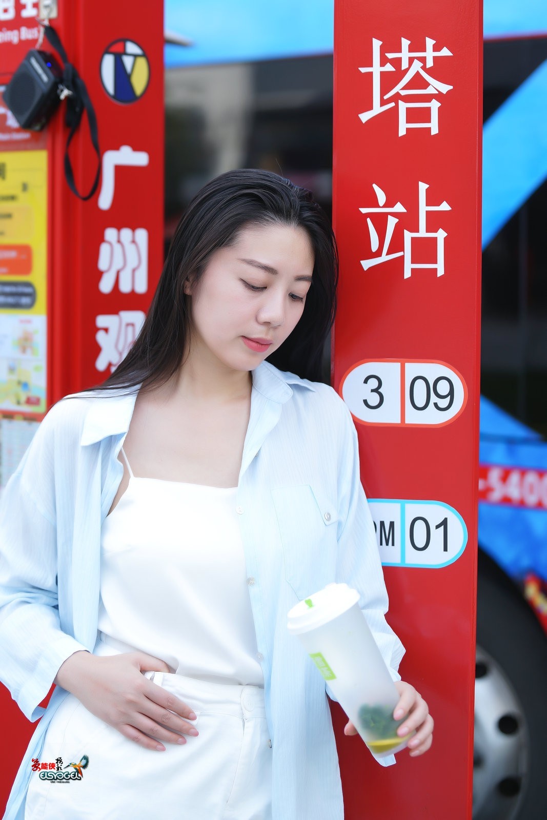 【广州塔路边美女】---可儿