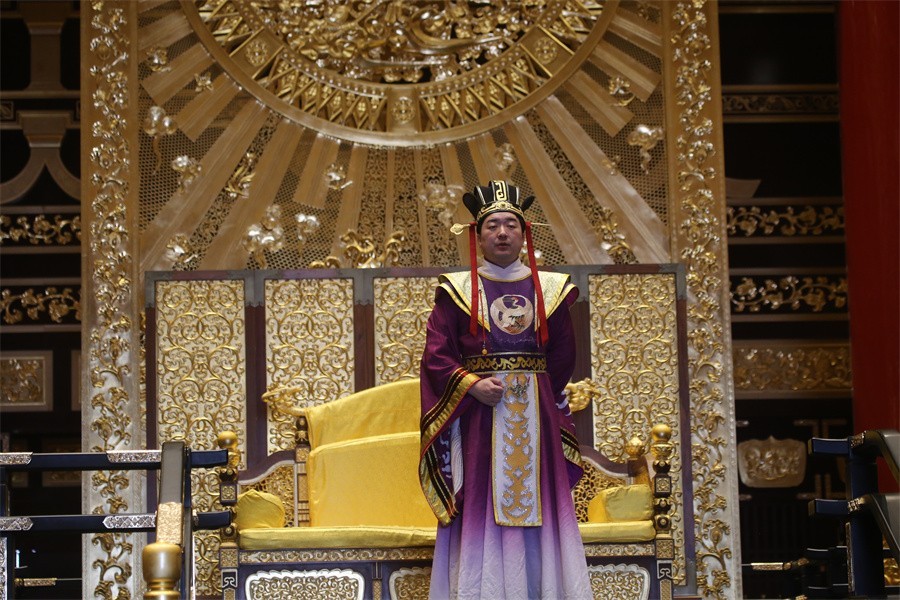 阳春三月下洛阳明堂偶遇武媚娘