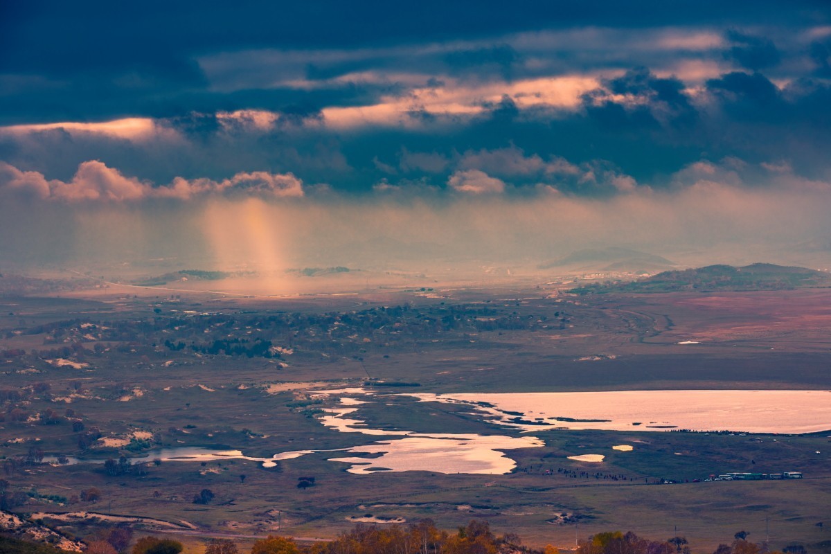 坝上晨光（续一）。