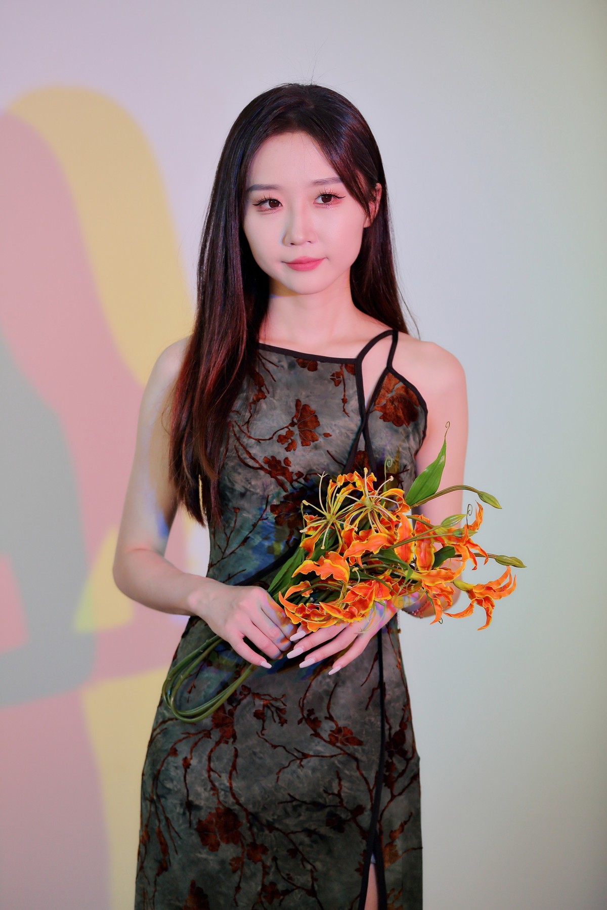 光彩照人